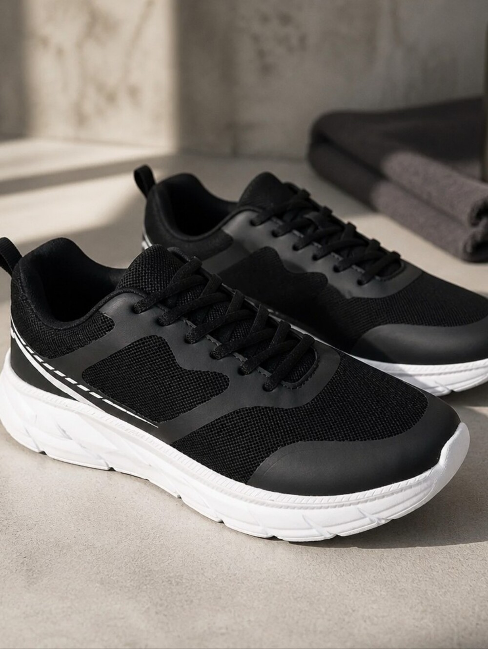 Pro Player Black and White Men Shoes